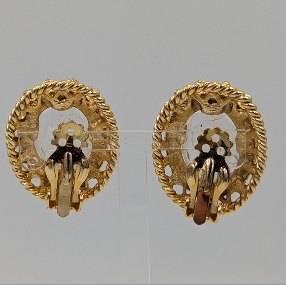 Clear Glass Intaglio Clip On Earrings Gold Tone Rhinestones Edwardian Revival - Picture 10 of 15